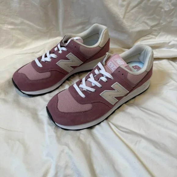 BRAND NEW New Balance 574 V2 Unisex Lace Up Joggers - Picture 5 of 5